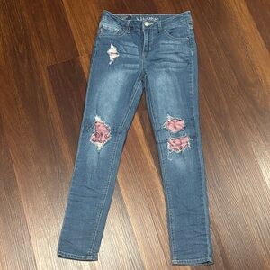 Girls Vigoss Jagger distressed skinny jeans size 10 like new never worn!